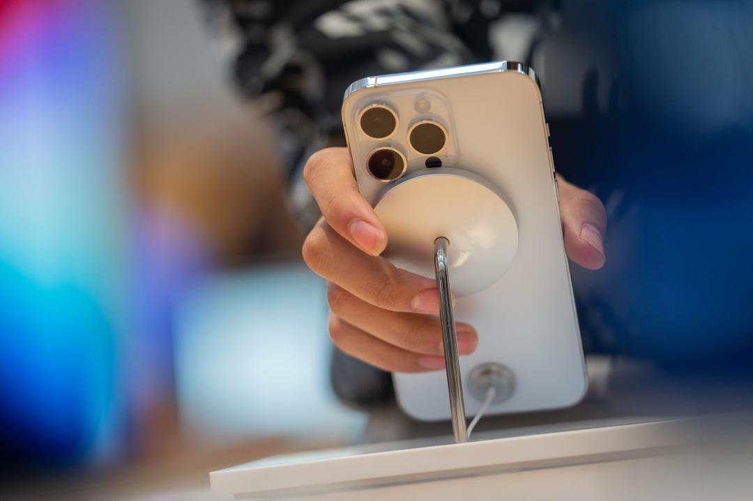 分析师表示，明年的iPhone 15基本款主相机会升级4,800万画素。