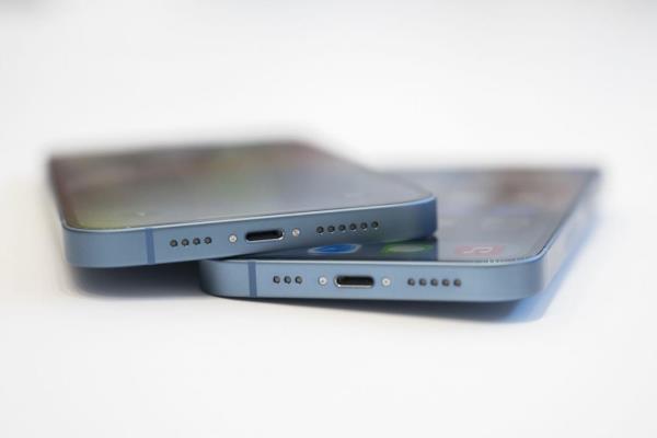 明年的iPhone15可能是首款USB-CiPhone。