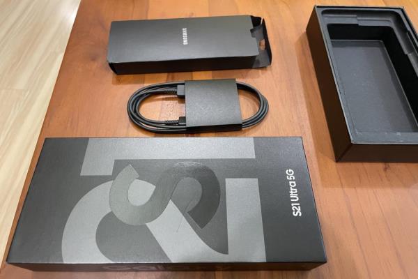 S21系列跟进iPhone12，不再提供充电器及耳机