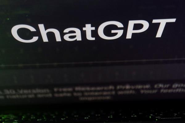 ChatGPT让全球AI大战开打。
