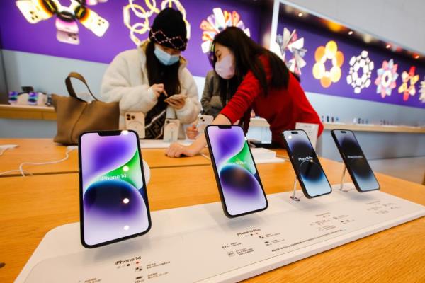 基本款大萤幕卖不好！传苹果iPhone 15 Plus打算降价