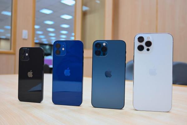 苹果第二波 iPhone 12 今日开卖！4 款机型谁最抢手？