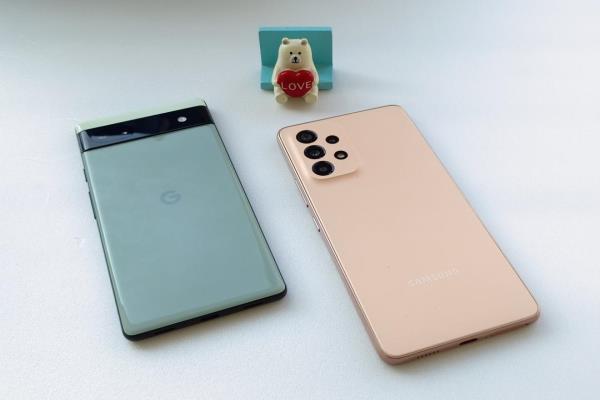 Google Pixel 6a值得买吗？实测比一比安卓热卖王三星A53