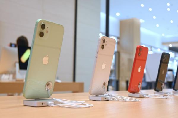 iPhone 12 不给充电头！外媒列 3 点打脸“没比较环保”