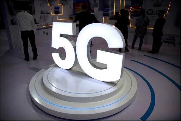 四大电信 5G 资费皆出炉！一张图比较各家“吃到饱”方案