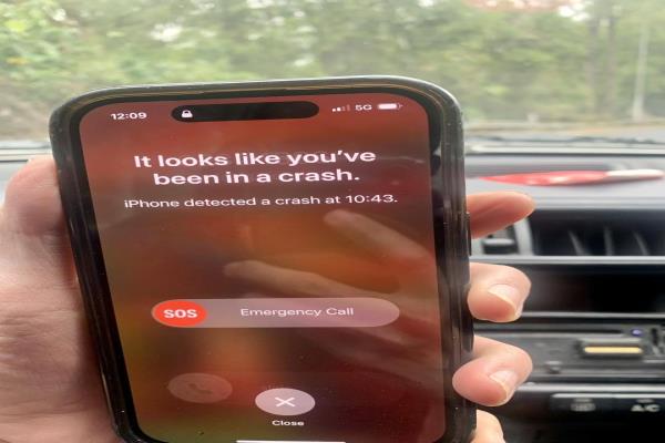 没出车祸iPhone却自动侦测报警？ 真相出炉后反让人大赞