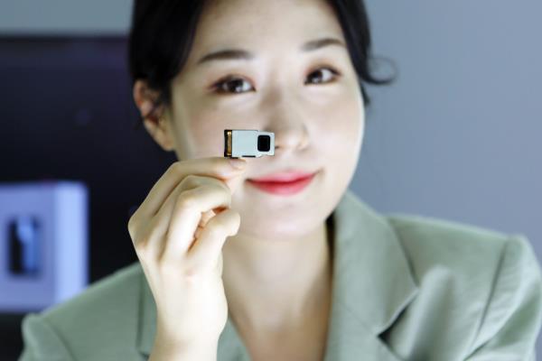 LG推新款手机相机模组 可实现4倍至9倍无损缩放的光学变焦效果