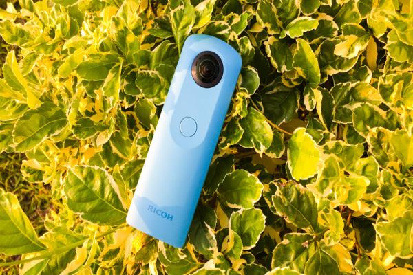 [开箱]RICOH THETA SC 改变摄影角度：360度双镜头环景神器问世