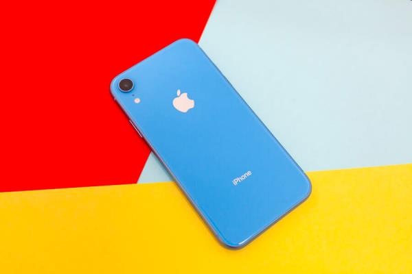 iPhone XR 开箱评测：深入体验屏幕与硬件能带给用户是另一种跑车级体验感受