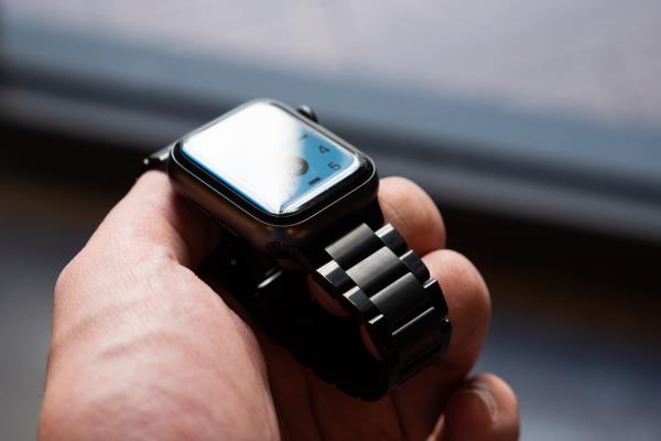 【开箱】Apple Ｗatch 表带 X HARMONY 豪华高质感首选（不锈钢、纯钛）