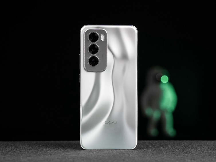 OPPO Reno12系列AI闭眼修复技术：影像黑科技的全面突破